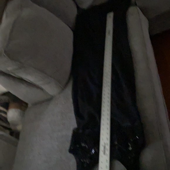 GW Navy Blue Sequence Formal Evening Gown Size 6 - Picture 15 of 16